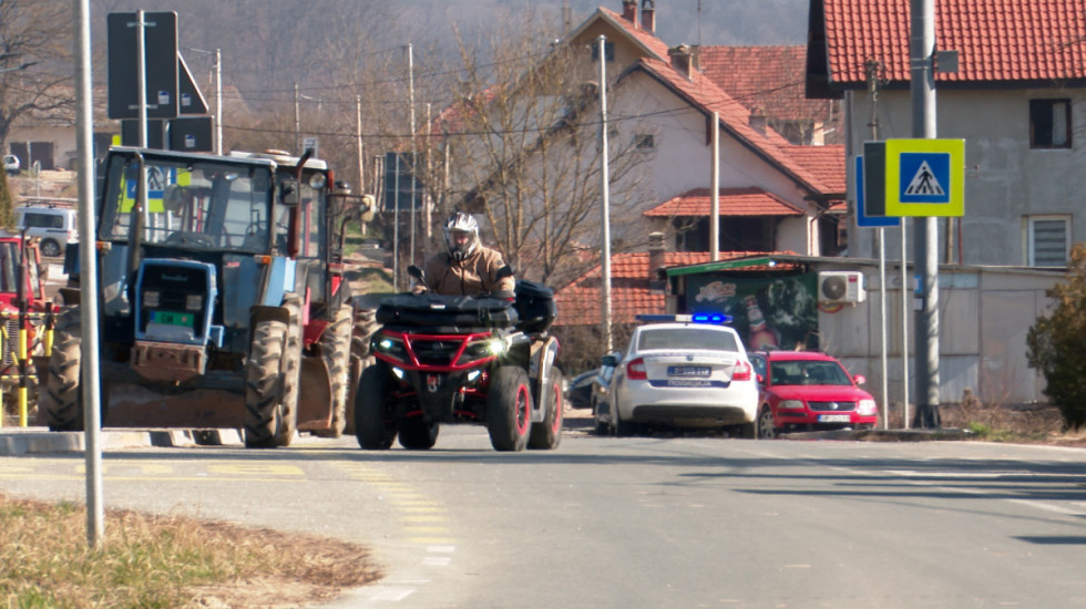 Završen protest poljoprivrednika u Bogatiću, sklonili traktore iz centra posle 25 dana