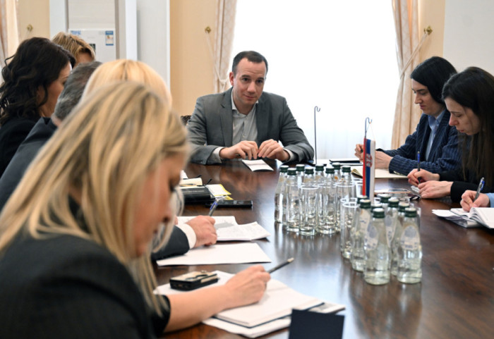 Zasedao krizni štab Ministarstva spoljnih poslova: Razmotreni planovi za izmeštanje Srba sa Bliskog Istoka