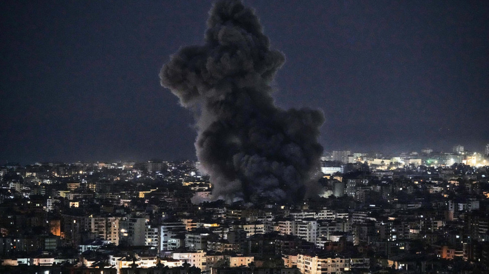 (FOTO) Sukob na Bliskom istoku: Izrael pokrenuo nove napade na Teheran i Bejrut, na udaru ključna infrastruktura režima