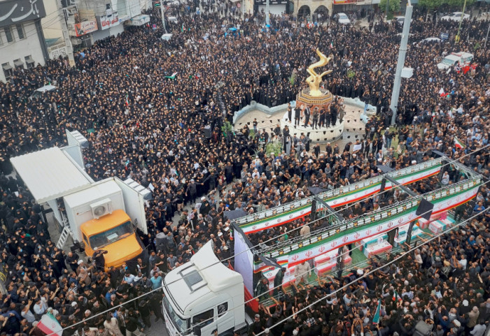 Održana pogrebna povorka u Iranu za 165 dece ubijene u američko-izraelskim napadima