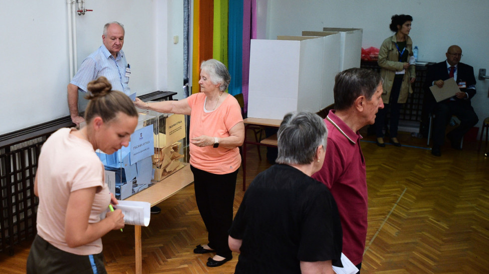 Izborna komisija u Knjaževcu naložila opozicionoj listi "Koalicija Promene" da u roku od 48 sati ukloni nedostatke