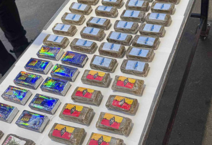 (FOTO) Zaplenjeno više od sedam kilograma hašiša na Horgošu, uhapšen turski državljanin