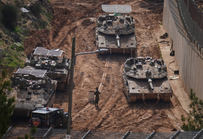 (VIDEO) Sukob na Bliskom istoku: Vojska SAD uništila 17 iranskih brodova, Sirija zatvorila prelaze za izlaz ka Libanu
