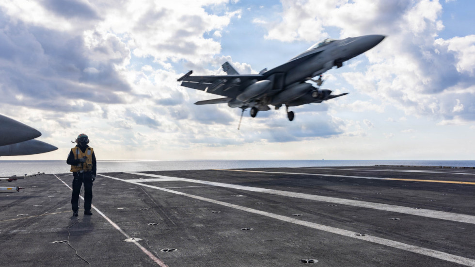 Tramp objavio da je spasen američki pilot oborenog aviona u Iranu: Povređen je, ali je živ i zdrav