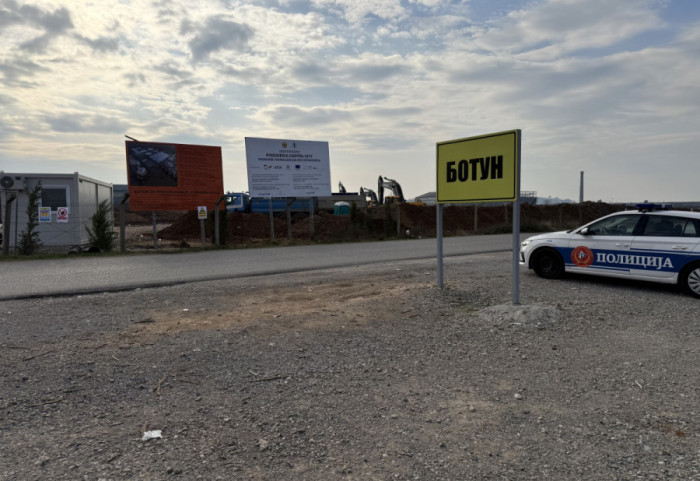 Stanovnici Botuna privremeno obustavili proteste: Tvrde da je paljenje mašine na gradilištu namešteno