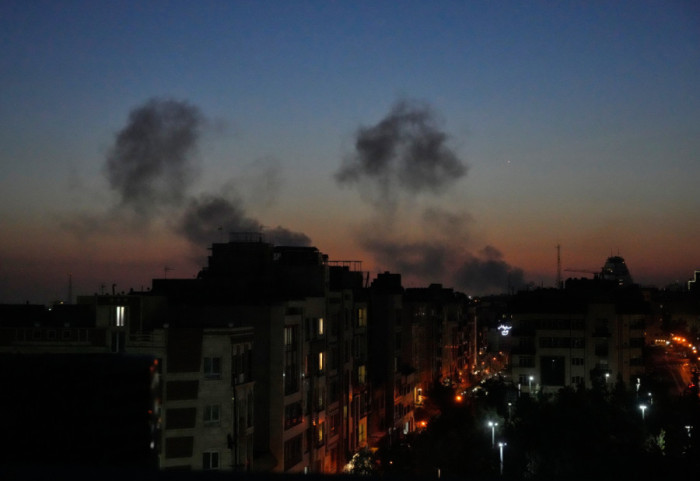 (FOTO/VIDEO) Sukob na Bliskom istoku: Uništen Hamneijev podzemni bunker, pogođen brod u Ormuskom zalivu