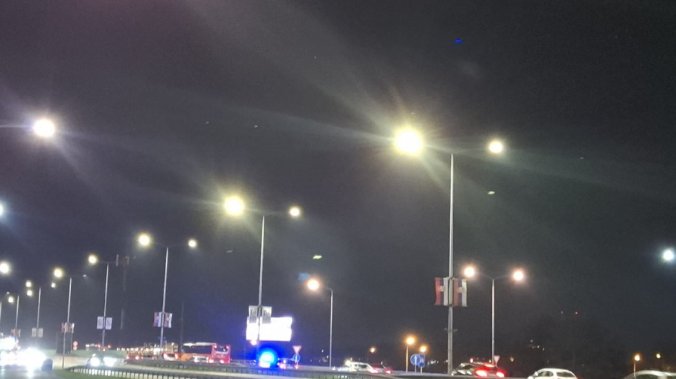 Lančani sudar pet automobila na Gazeli u smeru ka Nišu: Povređena jedna osoba, saobraćaj se odvija otežano