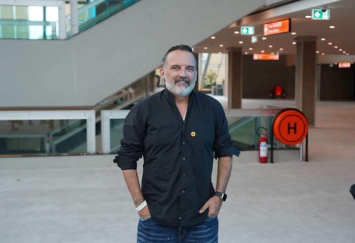 Toni Cetinski na dan koncerta otkazao nastup u Novom Sadu zbog "svedočenja o ratnim uspomenama"