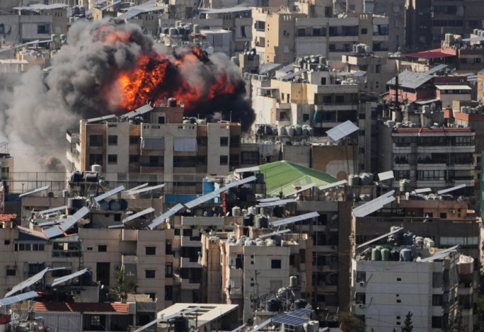 (FOTO/VIDEO) Talas sukoba na Bliskom istoku: Francuska šalje ratne brodove, napadnut na jug Libana