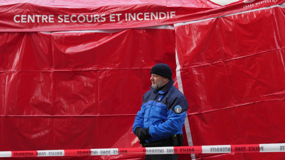 Najmanje šestoro poginulo nakon što se muškarac zapalio u autobusu u Švajcarskoj