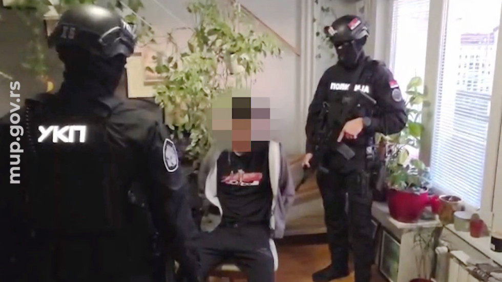 Odveli muškarca na Avalu i naterali ga da snimi video, dvojica osumnjičenih zadržana