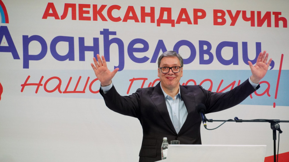 (FOTO) Vučić na predizbornom skupu u Aranđelovcu: "Hoćemo ujedinjenu Srbiju"