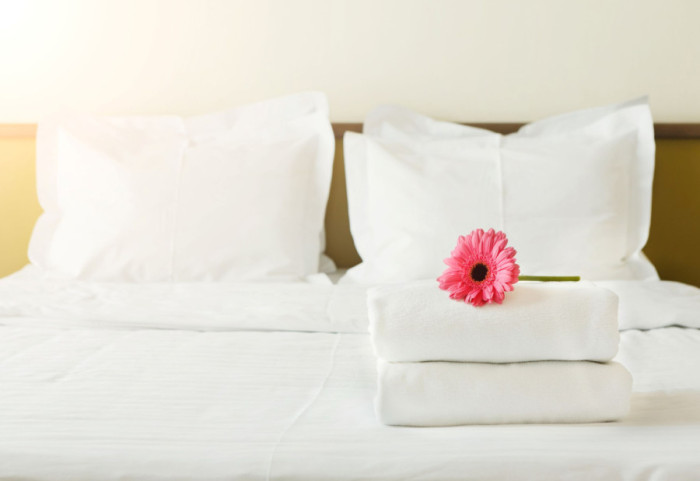 Na kojoj temperaturi je najbolje prati posteljinu da biste uklonili sve nečistoće