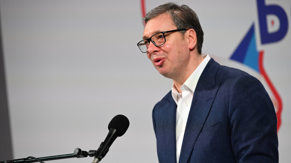 Vučić u sredu sa predstavnicima kompanije Azvirt: Potpisuje se ugovor za brzu saobraćajnicu u Vojvodini