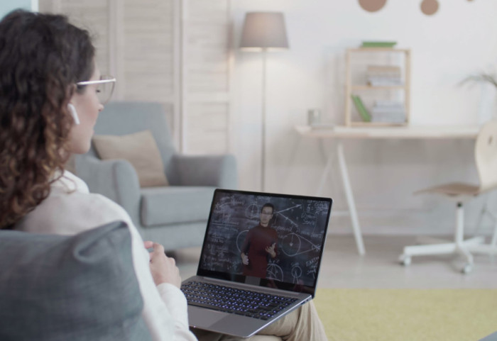 Onlajn kursevi - sigurno znanje ili potvrda bez težine: "Neki ne donose sertifikat priznat od strane ministarstva"