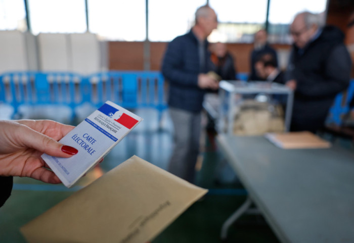 Prvi krug lokalni izbori u Francuskoj: Proboj ekstremne desnice i radikalne levice