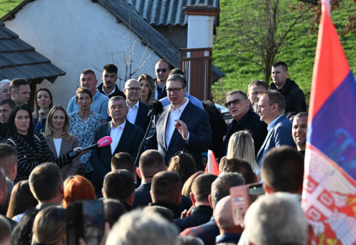 (FOTO/VIDEO) Vučić u Kotraži: Penzije će i ove godine ponovo i značajno da rastu