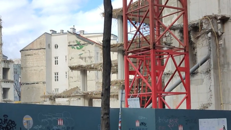 Nesreća na gradilištu u Beču: Jedan radnik teško povređen, više ljudi zatrpano pod ruševinama