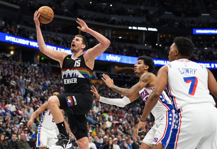 Jokić i Denver Nagetsi pobedili Filadelfiju, srpski centar delio asistencije