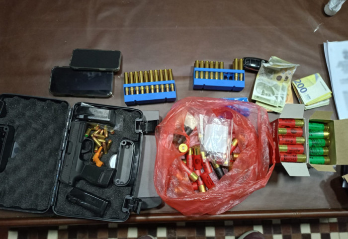 (FOTO/VIDEO) MUP razbio grupu koja je krijumčarila više od tone droge širom Evrope, dve osobe u bekstvu