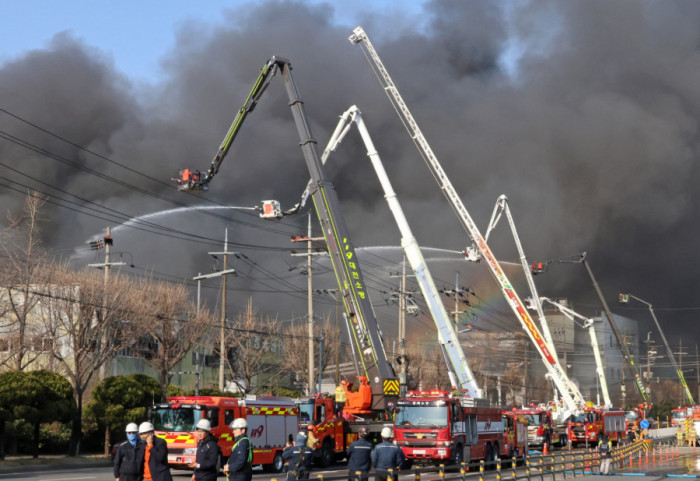 Požar u fabrici auto-delova u Južnoj Koreji: Više od 50 povređenih, 14 osoba se vodi kao nestalo