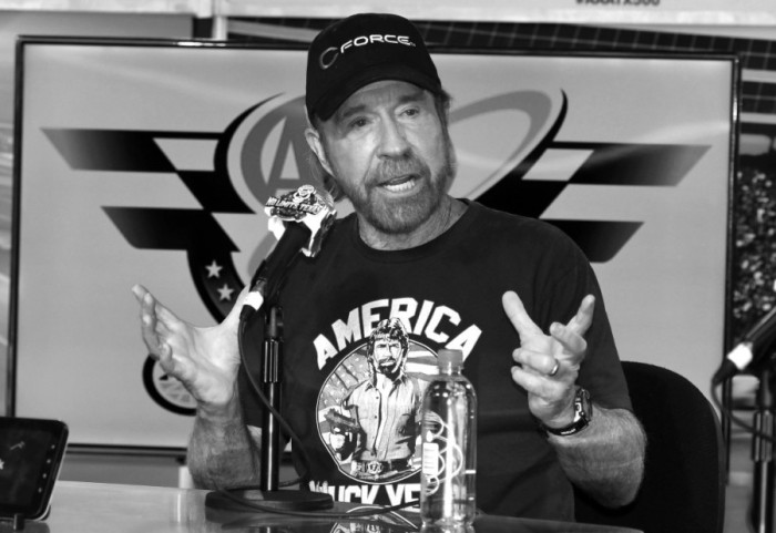 Preminuo poznati glumac Čak Noris