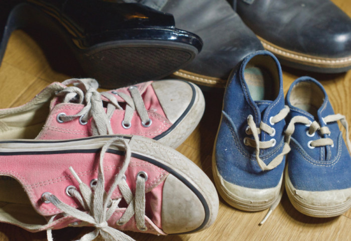 Kako ukloniti neprijatan miris iz obuće: Brza i jednostavna rešenja dostupna svima