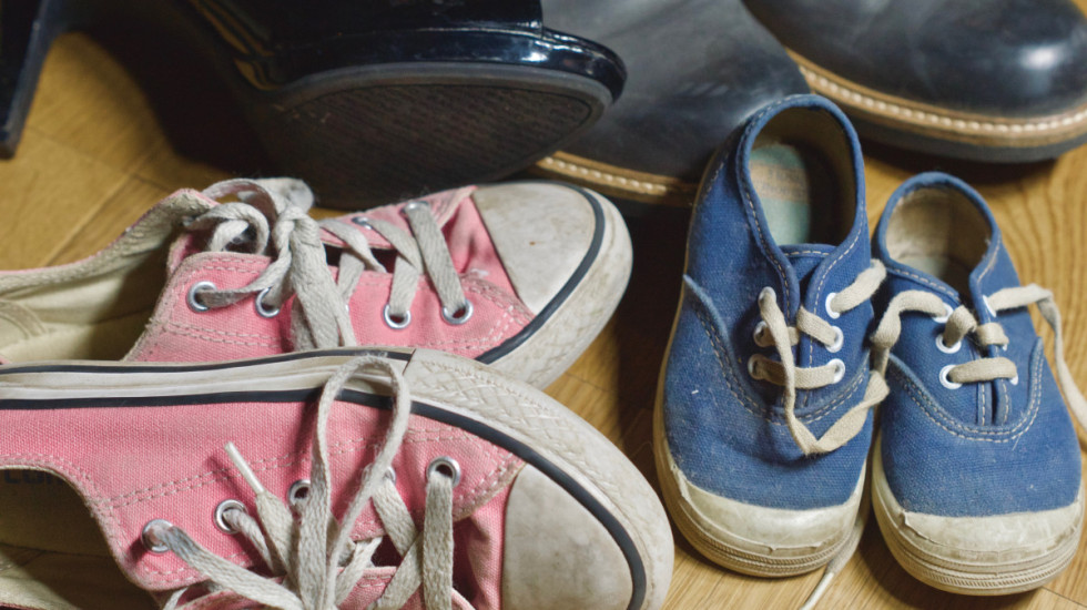 Kako ukloniti neprijatan miris iz obuće: Brza i jednostavna rešenja dostupna svima