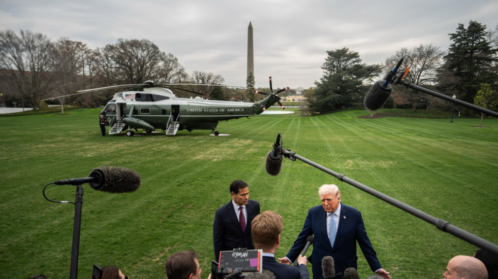 Tramp zapretio Teheranu: SAD će sravniti sa zemljom iranske elektrane ako ne otvorite Ormuski moreuz u roku od 48 sati