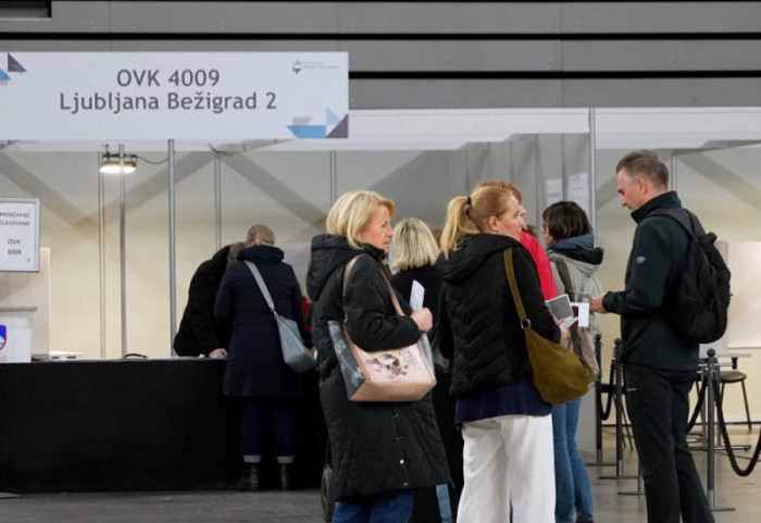 Slovenija pred ključnim izborima, tesna trka između Goloba i Janše: Ko ima veće šanse