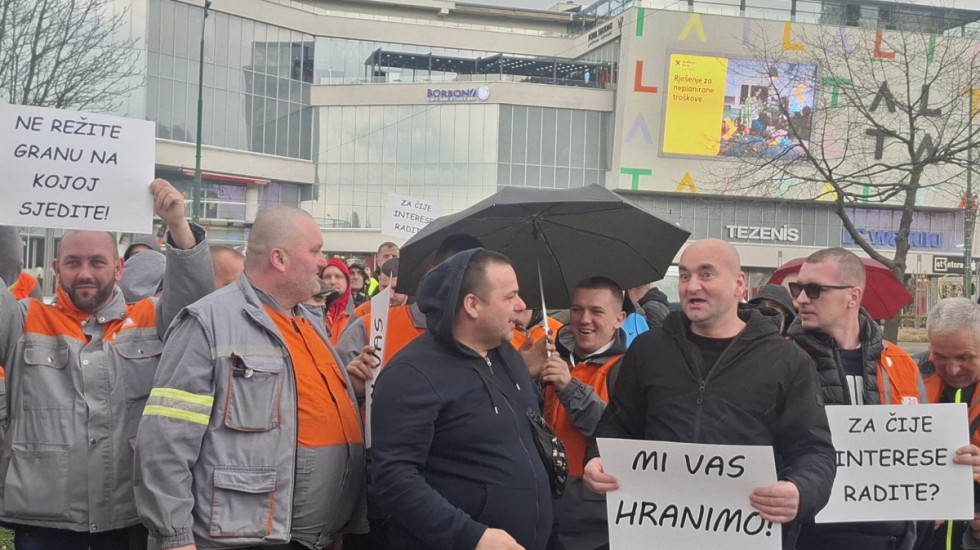Uvoz čelika preti privredi u BiH: Država rizikuje 13.000 radnih mesta, nezadovoljni radnici protestovali