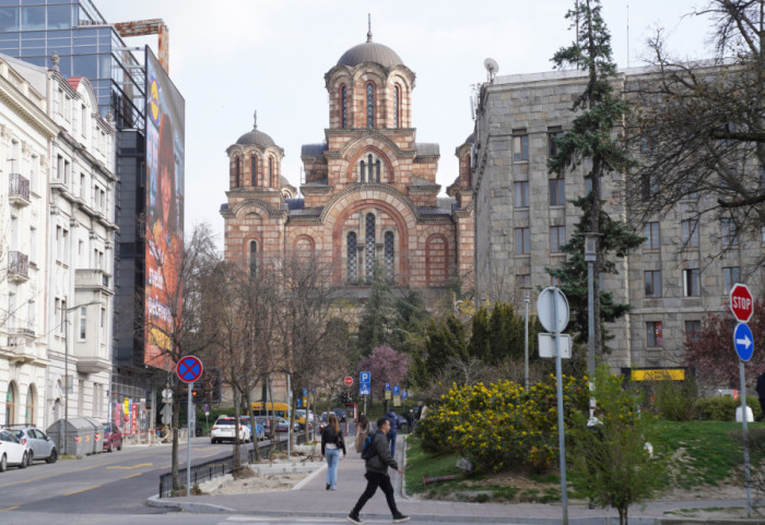 Promenljivo oblačno sa sunčanim intervalima, uveče ponegde kratkotrajna kiša: Temperatura do 16 stepeni