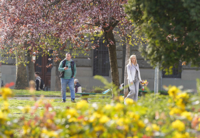 Jutro oblačno, tokom dana vedro sa dužim sunčanim intervalima: Temperatura do 22 stepena