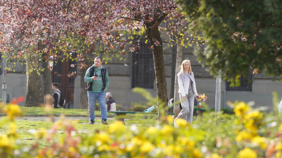 Jutro oblačno, tokom dana vedro sa dužim sunčanim intervalima: Temperatura do 22 stepena