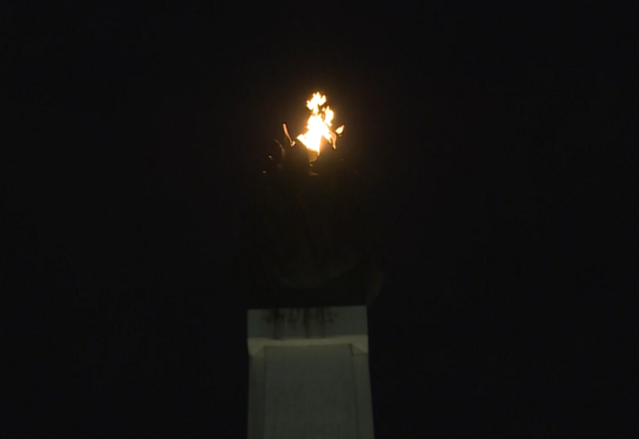 Upaljena "Večna vatra" na Ušću povodom obeležavanja godišnjice NATO bombardovanja