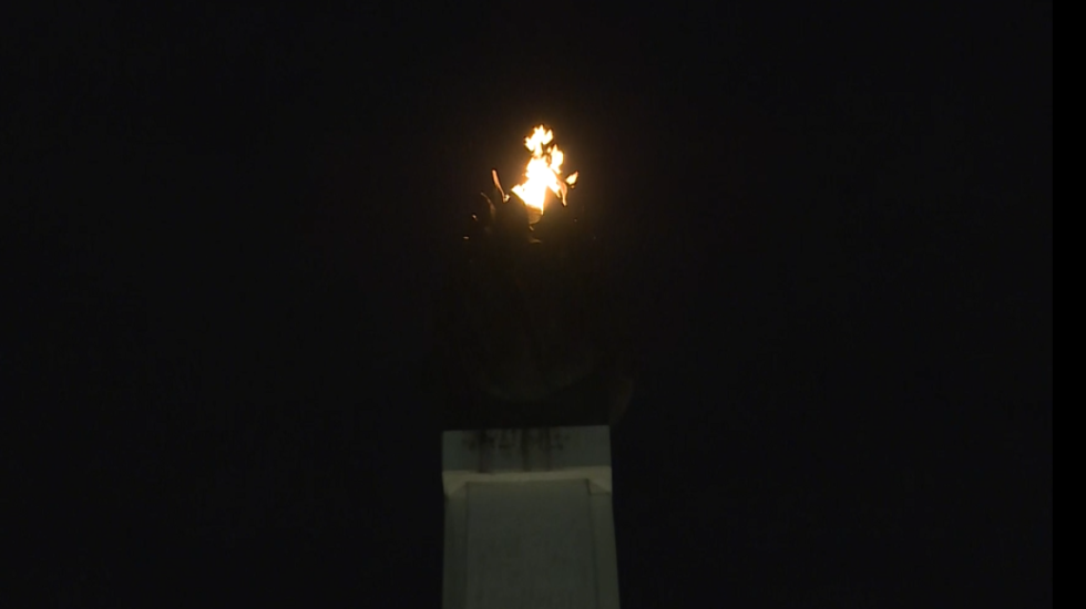 Upaljena "Večna vatra" na Ušću povodom obeležavanja godišnjice NATO bombardovanja