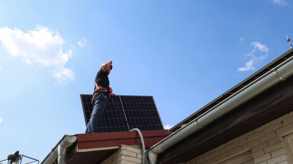 (FOTO) U Smederevskoj Palanci dodeljena 103 ugovora za energetsku sanaciju domaćinstava