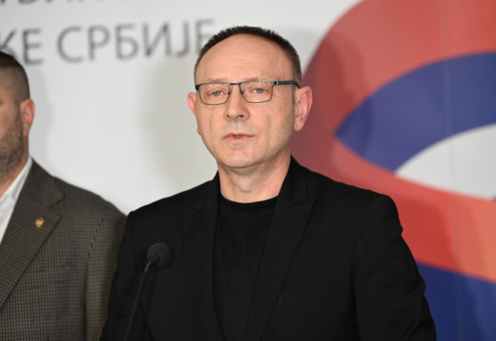 Vasiljević o incidentu kod Rektorata: Policija uz minimalnu upotrebu sile uspostavila red i nastavlja rad na slučaju