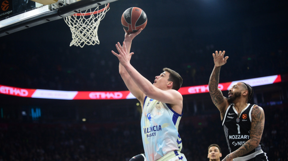 Partizan srušio Valensiju: Crno-beli posle dva produžetka slavili u Areni