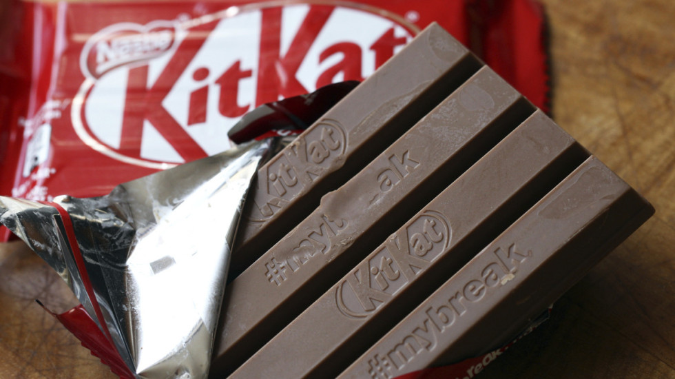 Nestle pokrenuo onlajn alat za proveru serijskih brojeva KitKat čokoladica posle krađe više od 12 tona slatkiša