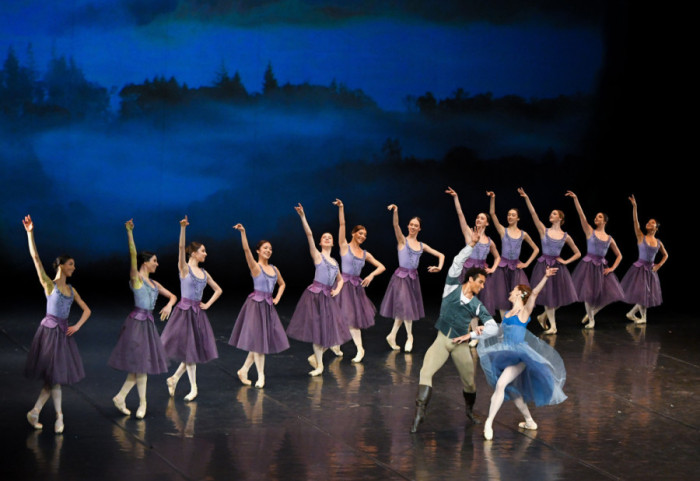 Balet "Žizela" premijerno izveden u Srpskom narodnom pozorištu u Novom Sadu, u glavnim ulogama prvaci londonske igre