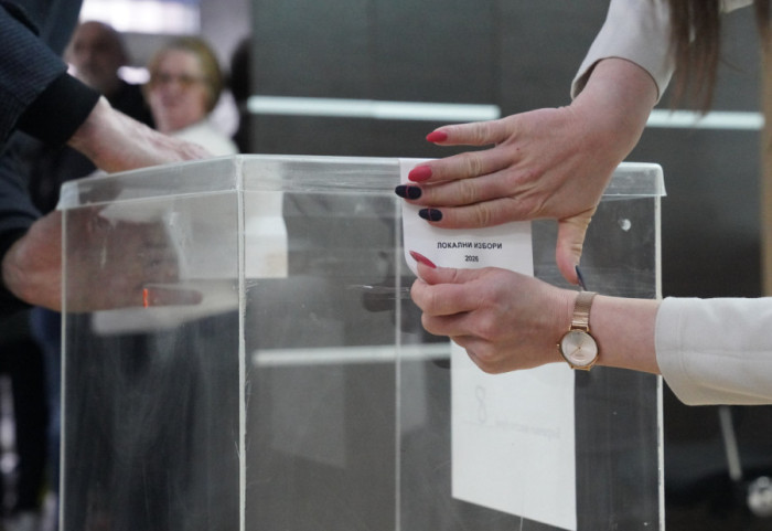 (FOTO/VIDEO) Lokalni izbori u Srbiji: Incident u Boru, izašli prvi podaci izlaznosti do 10 časova