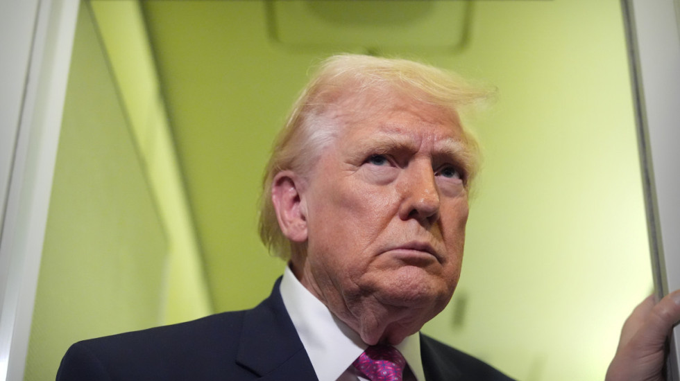 Tramp: Ratna mornarica SAD započeće blokadu svih brodova u Ormuskom moreuzu