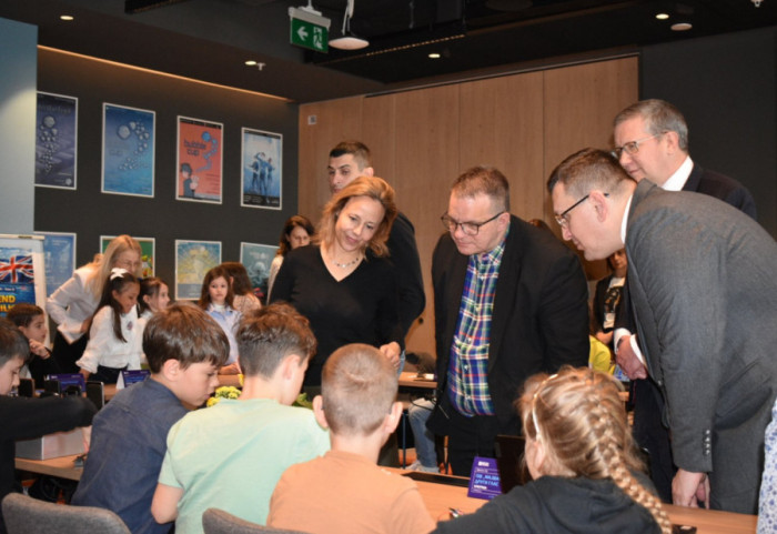 (FOTO) Uručene nagrade najboljim učenicima u programiranju: Osnovna škola u Negotinu osvojila prvo mesto