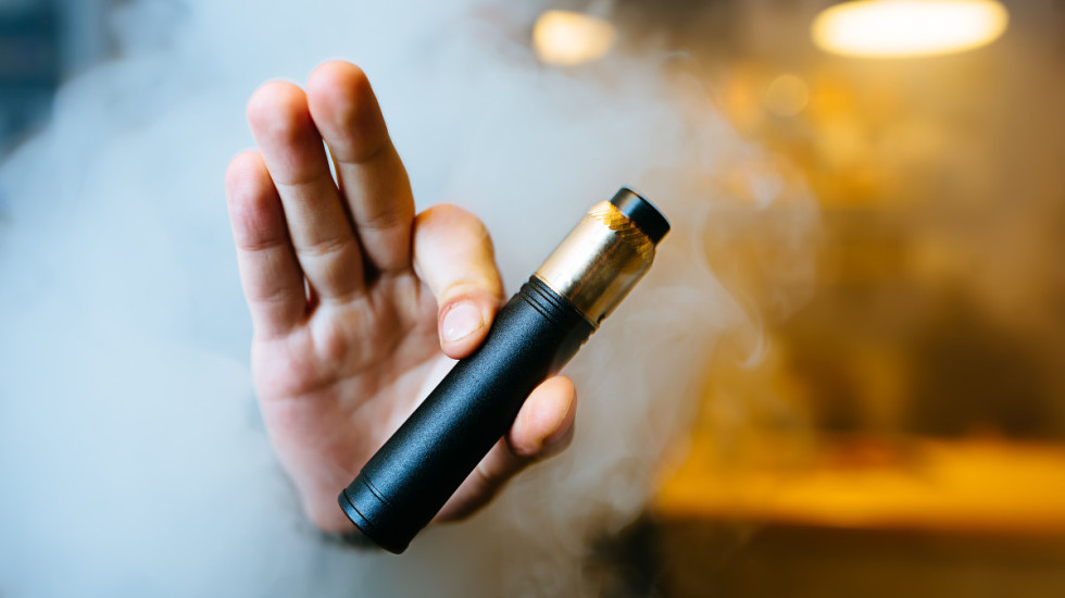 Istraživanje o vejpingu izazvalo reakcije: Deo naučnika osporava studiju koja tvrdi da e-cigarete izazivaju rak