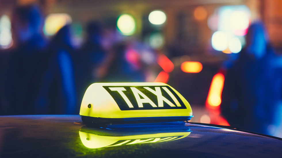 Fizički napao taksistu, pa mu oteo novac: Uhapšen mladić (19) u Kraljevu