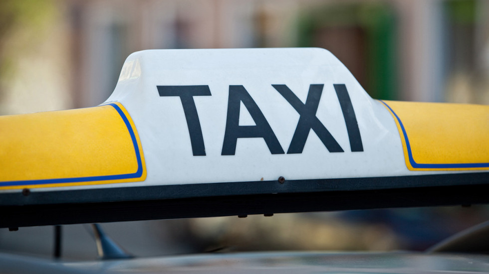 "Većina nije zadovoljna, povećanje premalo u odnosu na trošak": Koliko izmena taksi cena u Novom Sadu odgovara vozačima