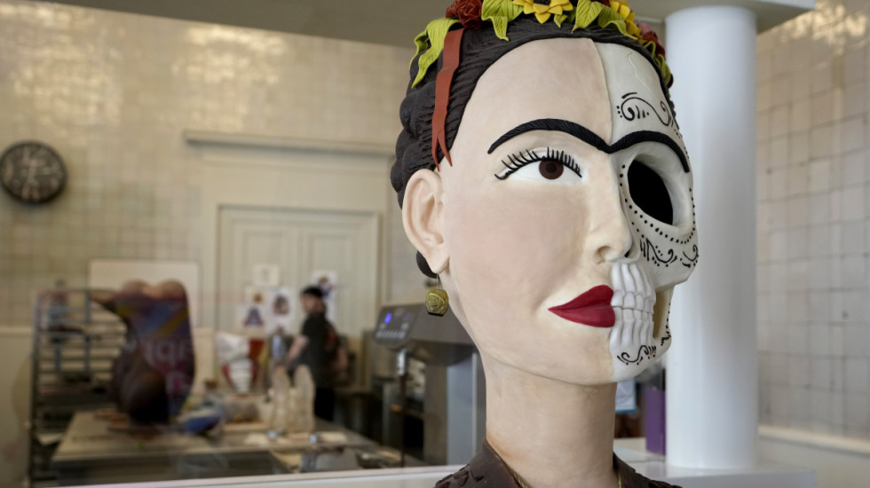 Kulturna zajednica Meksika protestuje zbog slanja dela Kalo i Rivere u Španiju