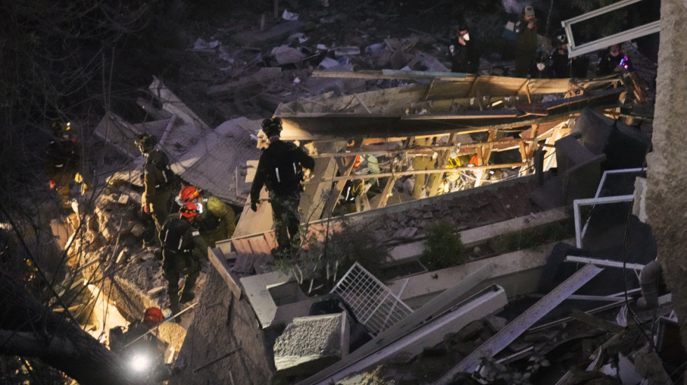 Rat na Bliskom istoku: Najmanje 15 poginulih u međusobnim napadima Irana i Izraela