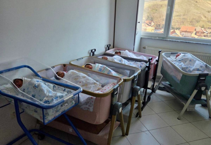 U srpskom porodilištu u Pasjanu na KiM tokom vikenda rođeno sedam beba